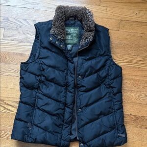 Eddie Bauer Women's Black Quilted down Vest size small